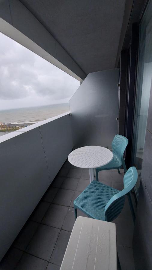 Batumi Sea Side Apartment Экстерьер фото